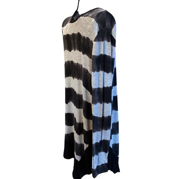 Kenzie Stripped Gray Black Assymetrical Hem Long Sleeve Top Size Small - Picture 4 of 8